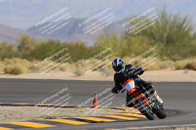 media/Oct-08-2022-SoCal Trackdays (Sat) [[1fc3beec89]]/Turn 10 (945am)/